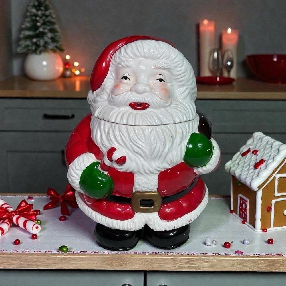 VTG Yin Tai Taiwan Santa Claus Cookie Jar Hand Painted Ceramic Christmas